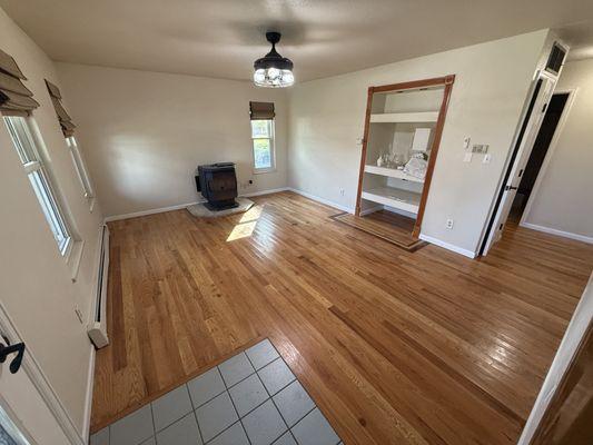 Cleaning of a hardwood floor.