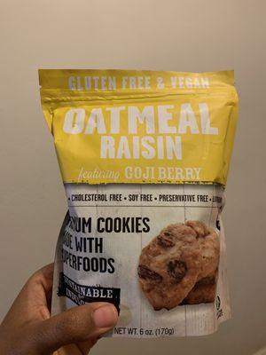 Oatmeal raisin cookies (dairy free)