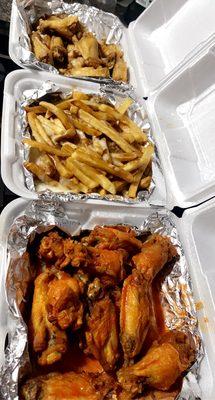 Hot wings, dry rub ranch wings and jersey disco fries!