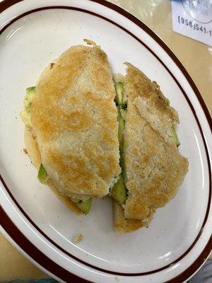 Gordita de Aguacate