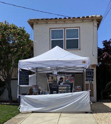 Driveway booth