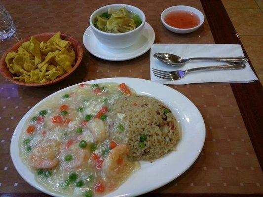 Shrimp w/Lobster Sauce,  pork fried rice and Won-Ton Soup.