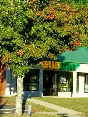 Subway on Franklin from the street.