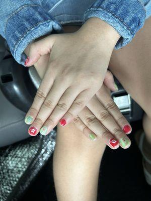 Thank you New Nail & Spa, my daughter LOVES her holiday