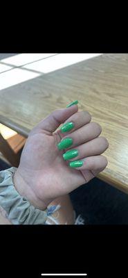 nails