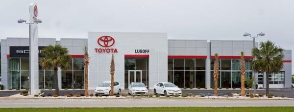 Lugoff Toyota's front door! Come on in!