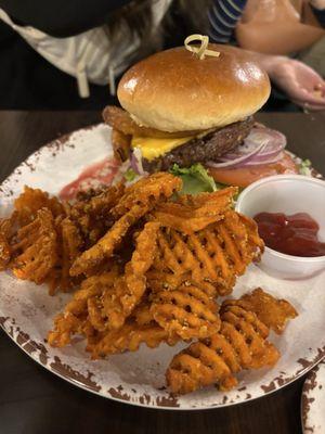 Tavern burger With sweet potato fries