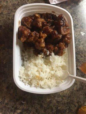 General Tso's Chicken Combo.  Dry and a bit over cooked.