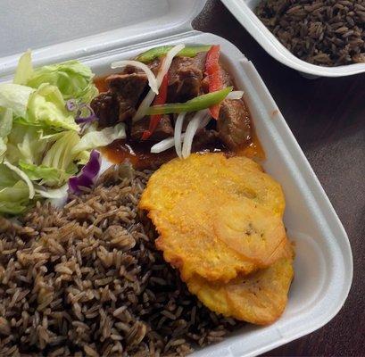 Black rice and stewed beef