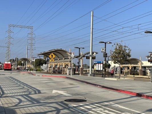 8th Street buses, trolley and parking for MTS transit