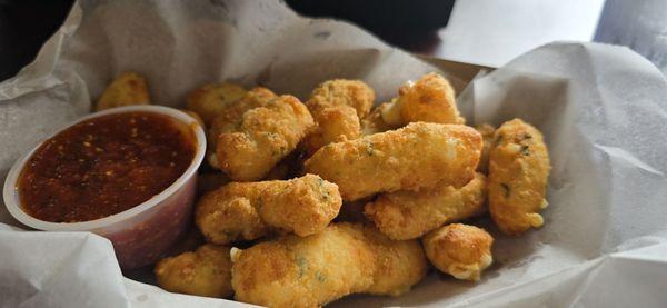 Garlic cheese curds