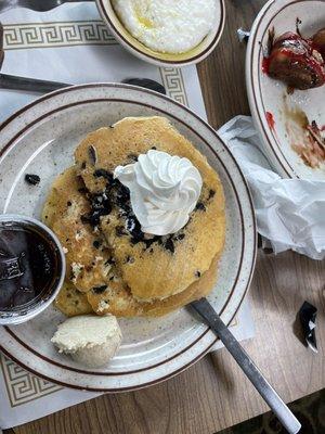 Oreo pancakes side grits