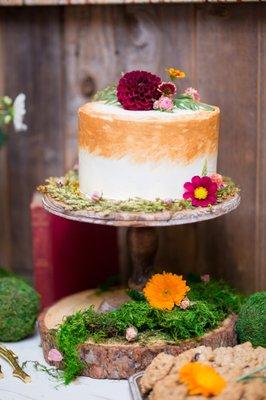 Wedding at the Stone House in Nevada City, CA. Photo credit: https://www.rachelfawnphoto.com/