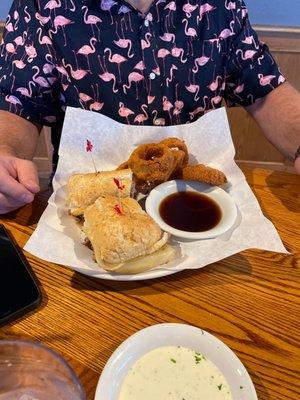 Beef Dip with onion rings