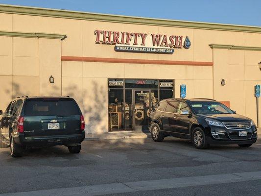 Thrifty Wash Plus, Bakersfield