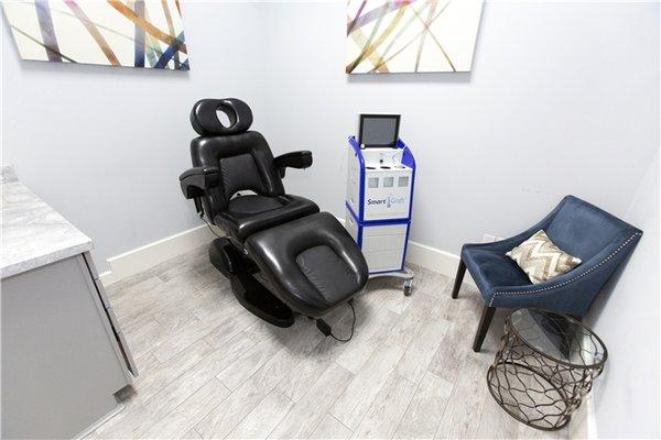 Smart Graft - Hair Restoration Room & Machine