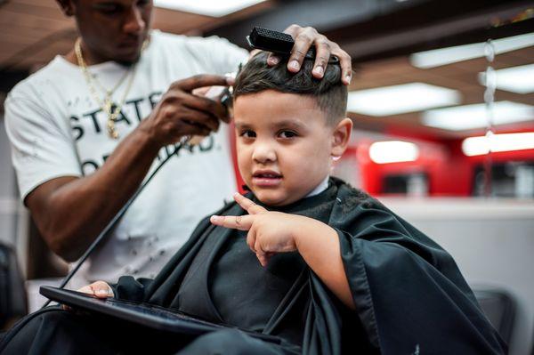 Crown Dominican Barbershop