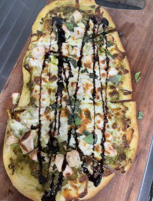 Chicken Pesto Craft Pizza