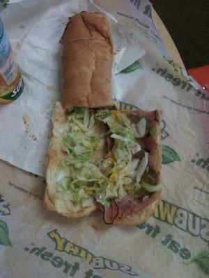 Ham, lettuce, mustard, and pickles. Very good!