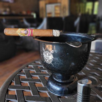 El Jefe Cigar Co. Is currently featuring the Lawman Series by Protocol.