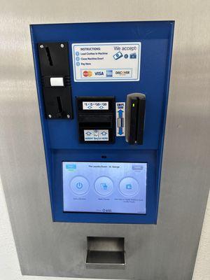 Very convenient payment system. You are able to pay with card, cash, or coin.