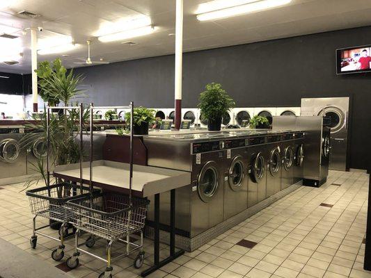 At over 8,000 square feet, we're still Greeley's largest laundromat, just improved with a new look and atmosphere.