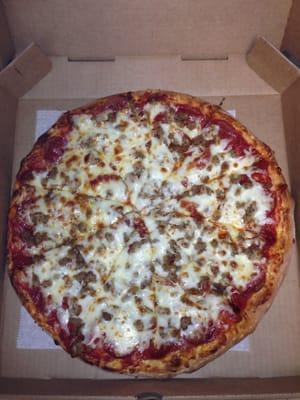 Delicious Pizza w/Pepperoni and Sausage