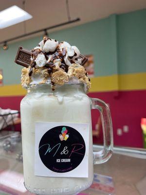 S'mores stuffed shake