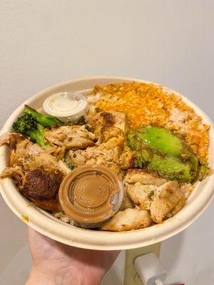 Charred chicken, rice, broccoli, avocado & Jasper Hill Mac & Cheese with garlic aioli & balsamic