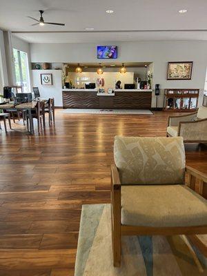 Front desk & lobby area