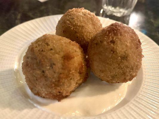 Arancini with truffle crema