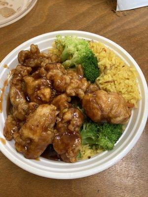 General Tso's Chicken Lunch Special