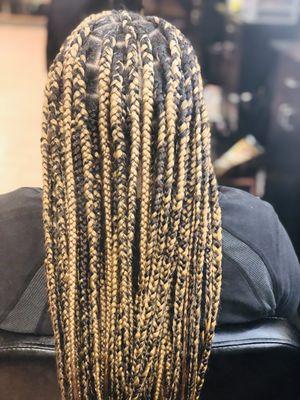 KNOTLESS BRAIDS