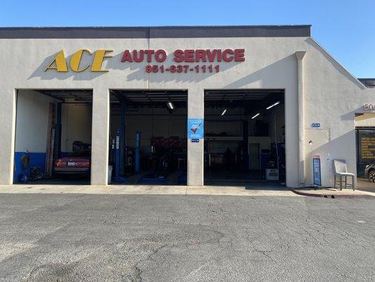 ACE auto service store front.