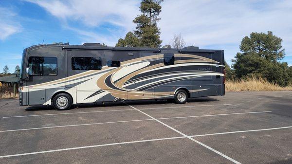 Luxury Rv's Of Arizona