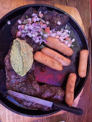 Churrasquito is a very flavorful skirt steak (which is a cut I love) with Yuca Frita; delicioso