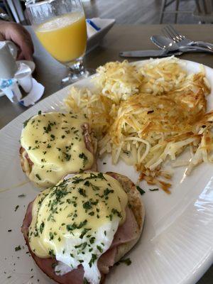 Eggs Benedict