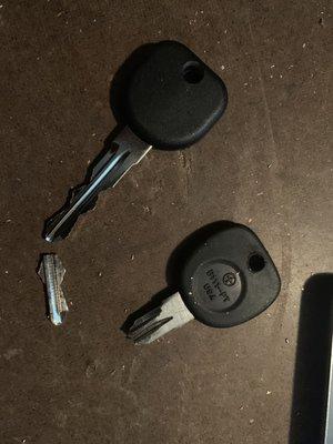 Pontiac g6 2009 key broken and remade a new