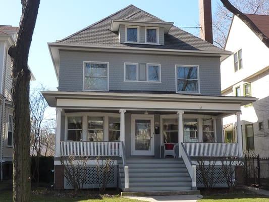 Beautiful Exterior Home in Andersonville