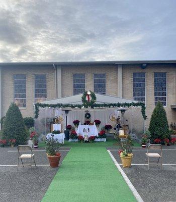 Christmas Day 2020 - Outdoor Mass, Pandemic Szn