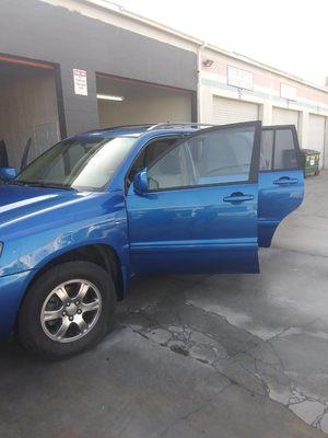 Toyota highlander complete paint job from burgundy to viper blue pearl