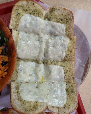 Garlic bread with cheese