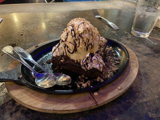 Toffee Brownie with Ice Cream!