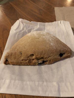 Blueberry Scone (4 stars) - soft, not too dry, and big since its Texas!