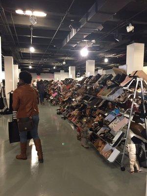 The Gilt Warehouse Sample Sale NY