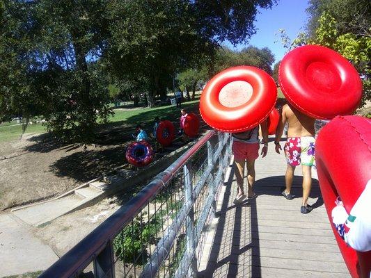 Just following these people to the beginning of the tubing