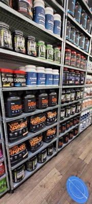 Proteins, gainers, carb powders