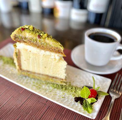 Baklava cheesecake