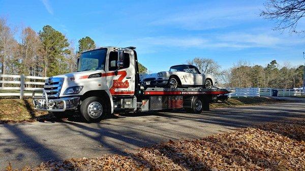 Fred's Towing & Transport Inc. is a locally owned and operated business proudly serving the Tri-County area since 1989...