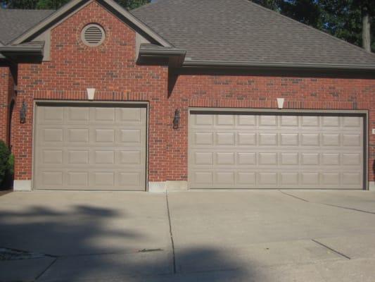 Residential Overhead Garage Door Repair and Installation in Dayton Ohio